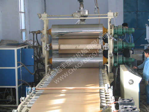 PVC木塑/发泡板材挤出生产线